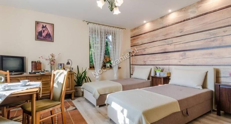 Pokoj pro 1 os. přízemní (s možností přistýlky) - Agroturystyka Dana Strzeczona k. Debrzna, foto 1