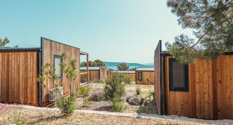 Mobilní dům Suita pro 2 os. s 1 ložnicí s částečným výhledem na moře - Obonjan Island Resort Šibenik, foto 1