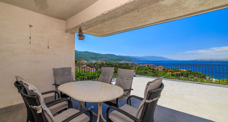 Apartman pro 10 os. s 5 ložnicemi - Apartment Aneta Povile, foto 1