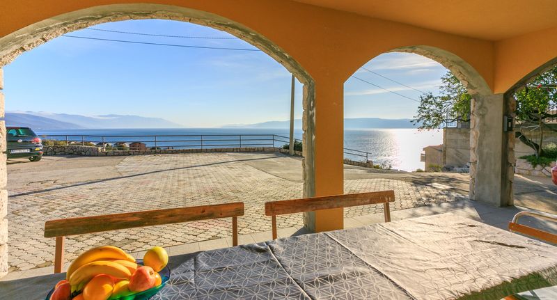Apartman pro 6 os. se 3 ložnicemi - Apartments Novi Novi Vinodolski, foto 1