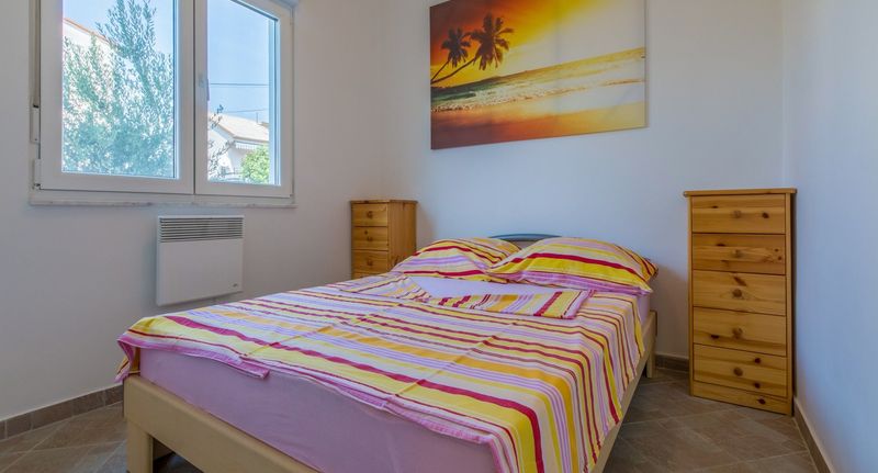 Apartman pro 4 os. se 2 ložnicemi - Apartments Ksenija Jadranovo, foto 1