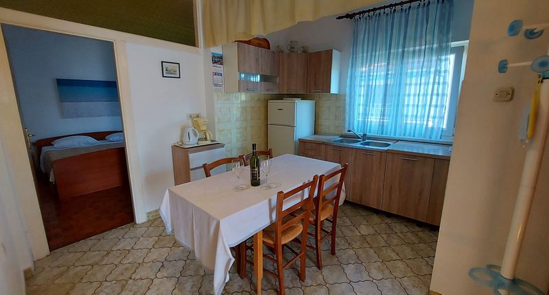 Apartman pro 4 os. se 2 ložnicemi - Apartments Fam Tomasic Baska, foto 1