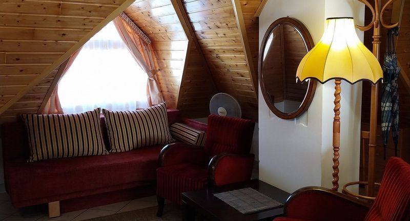 Superior Apartman pro 7 os. se 3 ložnicemi v podkroví - Dessewffy Vendégház Zamárdi, foto 1
