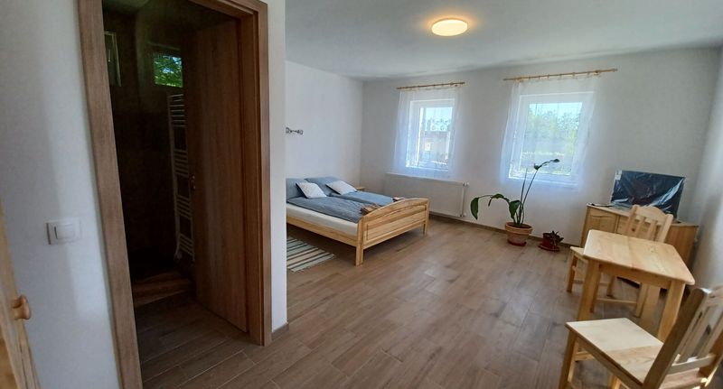 Pokoj s klimatizací se společnou kuchyňkou pro 3 os. - Fazekas Vendégház Balatonkeresztúr, foto 1
