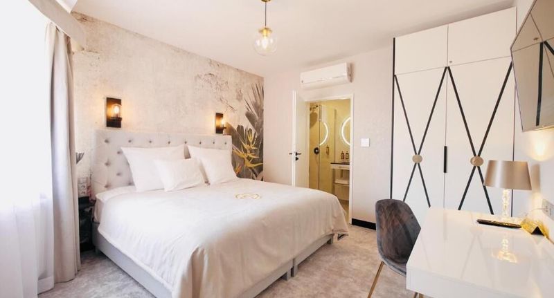 Deluxe Pokoj s manželskou postelí na poschodí - Aparthotel Szewska 22 Boutique Kraków, foto 33
