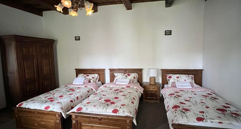 Rodinný Apartman pro 8 os. se 2 ložnicemi s výhledem do dvora - Horváth Kulcsosház Diósjenő, foto 1