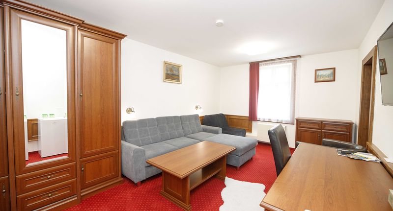 Pokoj se sprchou pro 3 os. (s možností přistýlky) - Hotel Jelínek Špindlerův Mlýn II, foto 1
