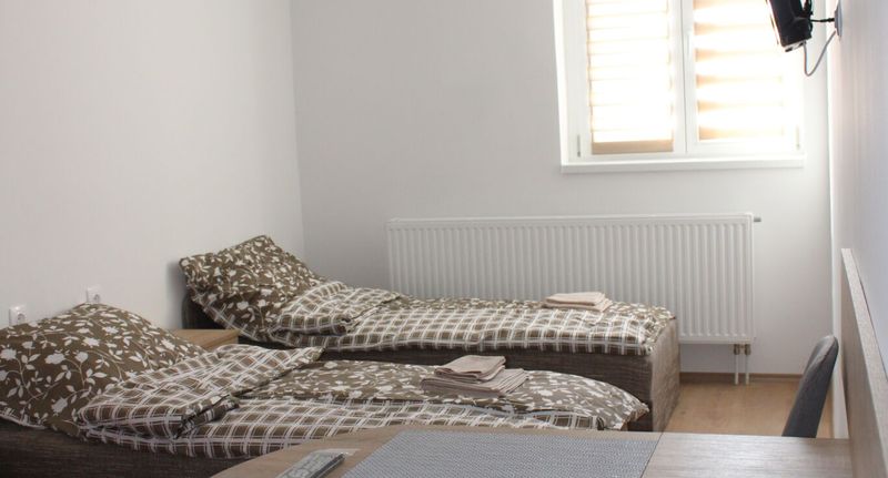 Apartman tV s plochou obrazovkou pro 2 os. s 1 ložnicí na poschodí - Szikla Vendégház Sopron, foto 7