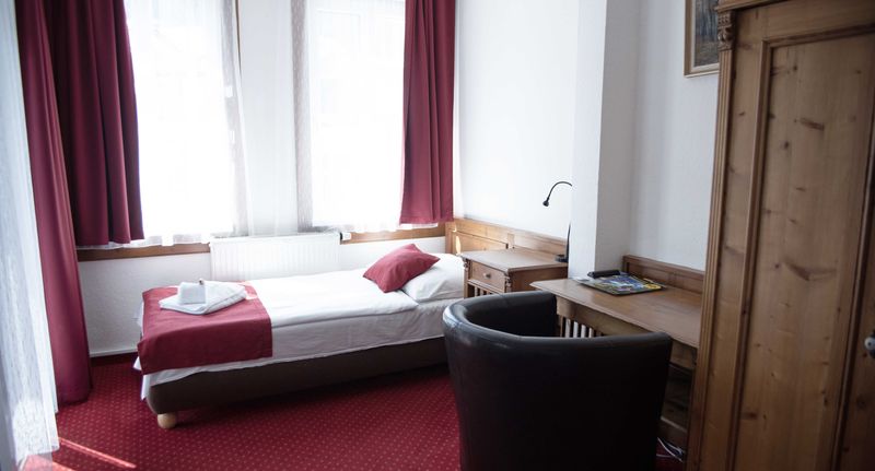 Pokoj se sprchou pro 3 os. (s možností přistýlky) - Hotel Jelínek Špindlerův Mlýn II, foto 6