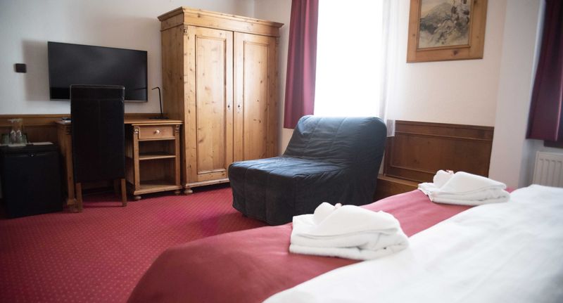 Pokoj se sprchou pro 3 os. - Hotel Jelínek Špindlerův Mlýn II, foto 1