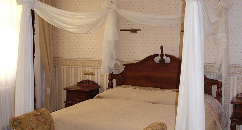 Pokoj se sprchou pro 2 os. - Hotel Memorial Terezín, foto 1