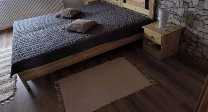 Apartman pro 4 os. se 2 ložnicemi s výhledem na hory v podkroví - CsillaG Apartman Kisapáti, foto 1