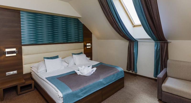 Superior Pokoj pro 2 os. v podkroví (s možností přistýlky) - Hotel Villa Völgy Eger, foto 2