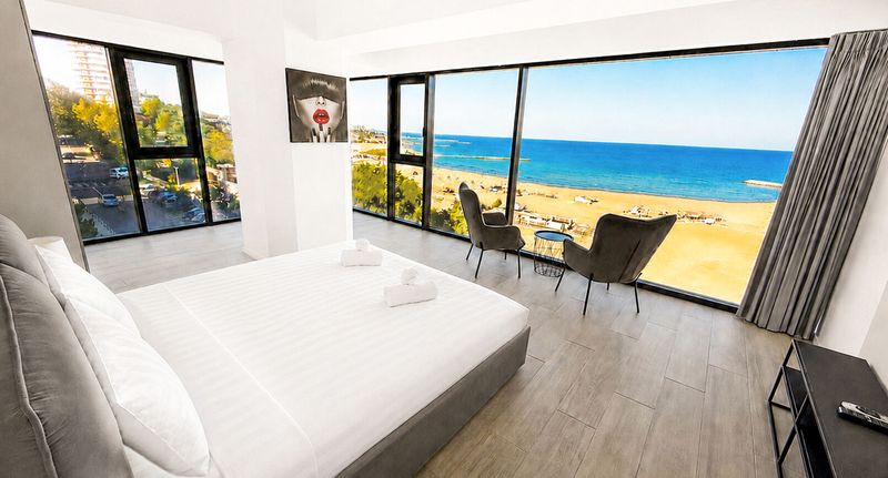 Deluxe Apartman pro 5 os. se 3 ložnicemi s výhledem na moře - Maritimo ApartHotel Constanța, foto 11