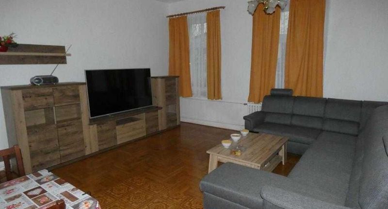 Apartman s privátní koupelnou mimo apartmán pro 10 os. (s možností přistýlky) - Apartmán Pavel Velké Poříčí, foto 1
