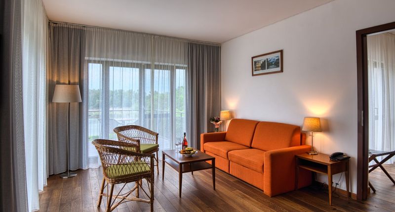 Rodinný Suita pro 4 os. se 2 ložnicemi s výhledem na jezero - Tisza Balneum Hotel Tiszafüred, foto 1
