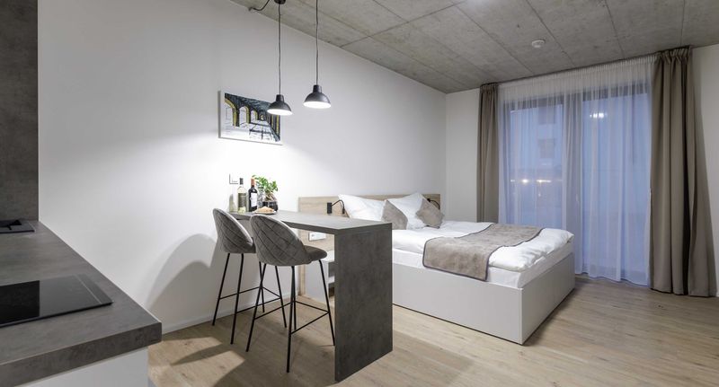 Komfort Apartman se sprchou s manželskou postelí s 1 ložnicí - Aparthotel Na Klenici Mladá Boleslav, foto 1