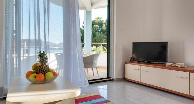 "D" Apartman pro 4 os. se 2 ložnicemi s výhledem na moře - Villa Croatica Zaboric, foto 1