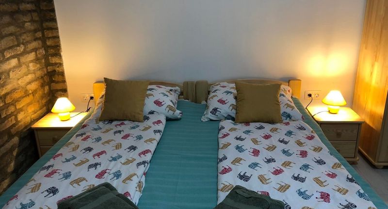 Apartman (jako celek) s koupelnou s klimatizací pro 2 os. - Fazekas Vendégház Balatonkeresztúr, foto 1