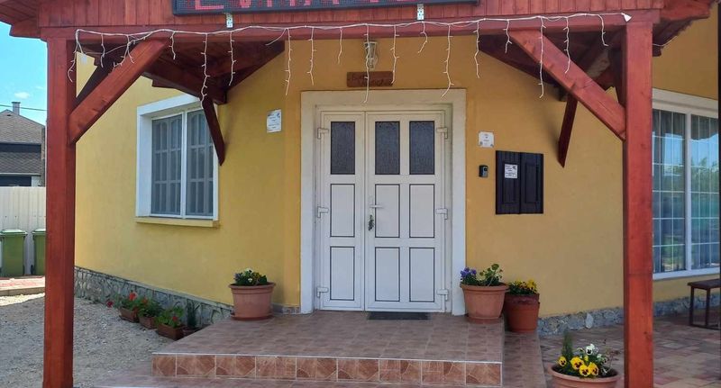 Standard Romantik Apartman (jako celek) pro 12 os. - Evita Vendégház Sajókápolna, foto 1