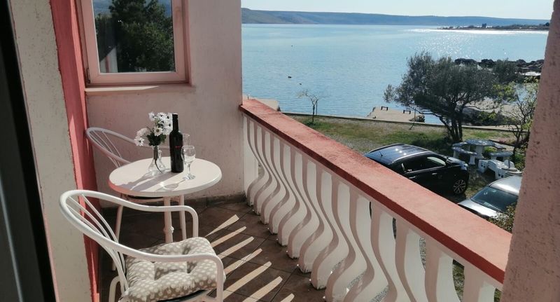 "A" Apartman pro 4 os. se 2 ložnicemi s výhledem na moře (s možností přistýlky) - Pansion and Apartments Marko Starigrad, foto 1