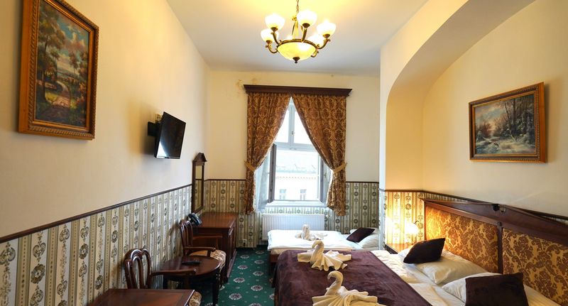 Standard Pokoj s klimatizací pro 3 os. - Hotel Klarinn Praha, foto 1