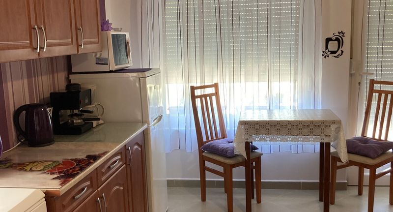 Apartman se zahradou s manželskou postelí s 1 ložnicí s výhledem na park - Timi Apartmanok Balatonlelle, foto 1