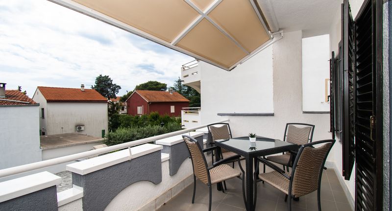 Apartman pro 4 os. se 2 ložnicemi - Apartments Krunoslava Vodice, foto 1