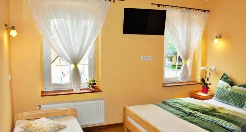 Pokoj s koupelnou s manželskou postelí - Pokoje nad rzeką Kudowa-Zdrój, foto 1