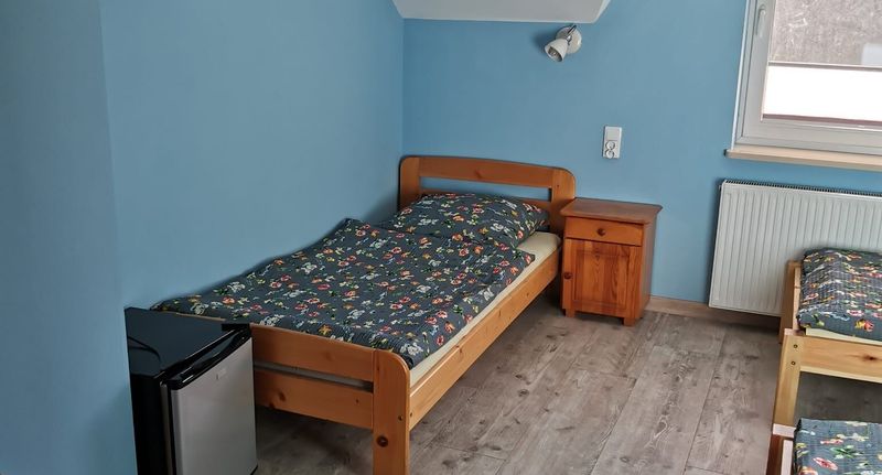 Pokoj se sprchou se společnou kuchyňkou pro 3 os. - Agro Eko Zacisze Kęty, foto 1