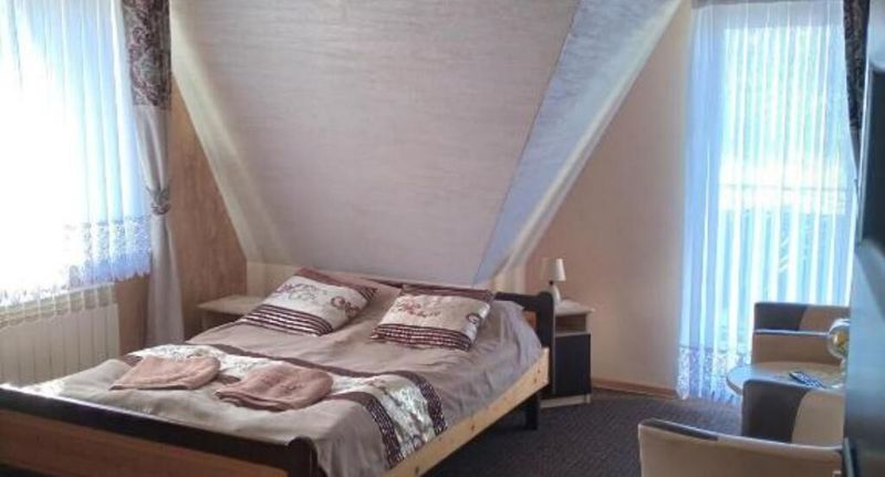 Pokoj se sprchou pro 3 os. s výhledem na hory - Pokoje Gościnne Emma Biały Dunajec, foto 5