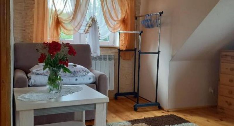 Pokoj pro 3 os. s výhledem do zahrady - Gospodarstwo agroturystyczne Biebrzanska Goscina Karczewo, foto 1