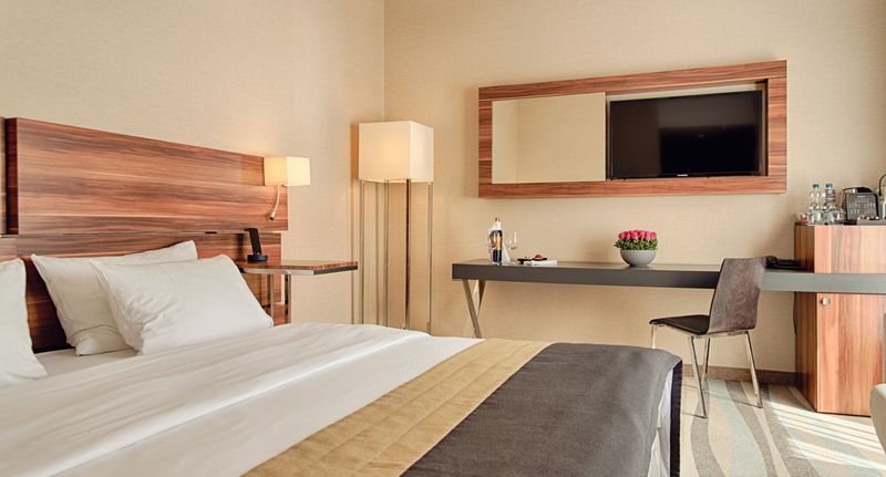 Superior Pokoj s balkónem s manželskou postelí - Warsaw Plaza Hotel, foto 1