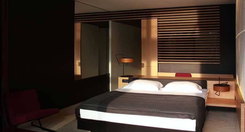 Pokoj s manželskou postelí na straně bazénu na poschodí - Lone Hotel by Maistra Collection Rovinj, foto 1