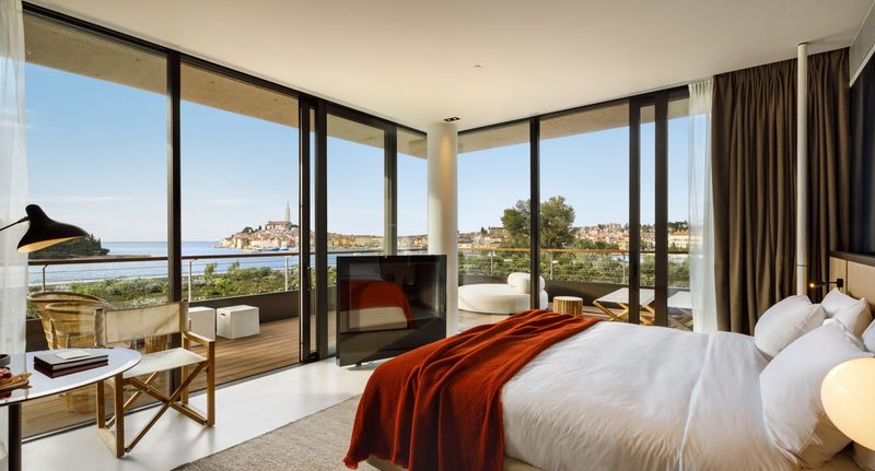Pokoj s manželskou postelí s výhledem na město na poschodí - Grand Park Hotel Rovinj by Maistra Collection Rovinj, foto 1