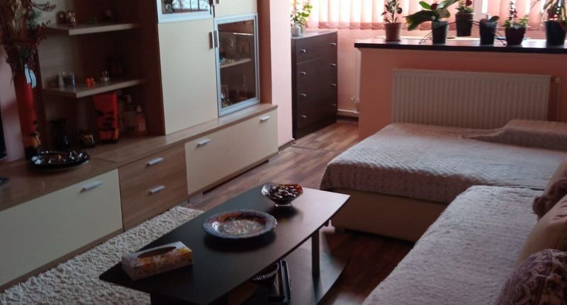 Apartman s balkónem s klimatizací pro 4 os. se 2 ložnicemi - FloApart Constanța, foto 1