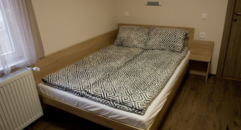 Classic Pokoj s manželskou postelí - Casa de oaspeți Csomortáni Șoimeni, foto 1