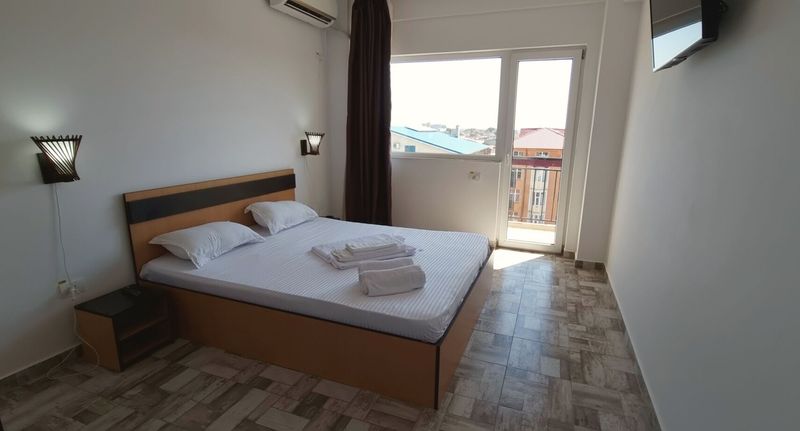 Pokoj s manželskou postelí s výhledem na město na poschodí - Hotel Blue Sky Eforie Nord, foto 1
