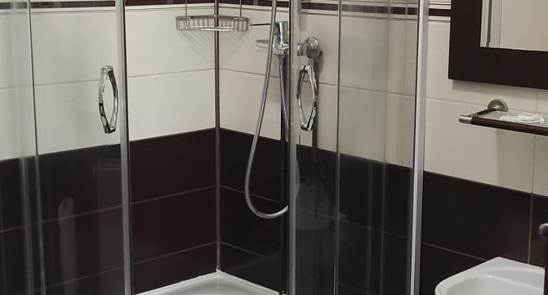 Deluxe Pokoj s manželskou postelí na poschodí - Pensiunea Crystal II Valea Lupului, foto 1