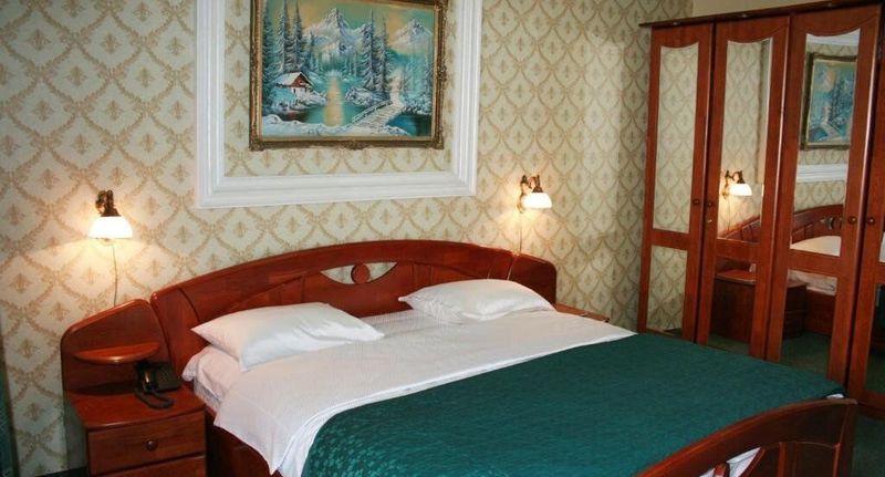 Apartman s balkónem pro 4 os. s 1 ložnicí na poschodí (s možností přistýlky) - Hotel Bucharest Comfort Suites București, foto 1