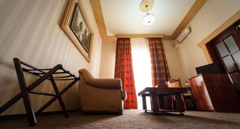 Suita s balkónem pro 2 os. s 1 ložnicí na poschodí (s možností přistýlky) - Hotel Bucharest Comfort Suites București, foto 1