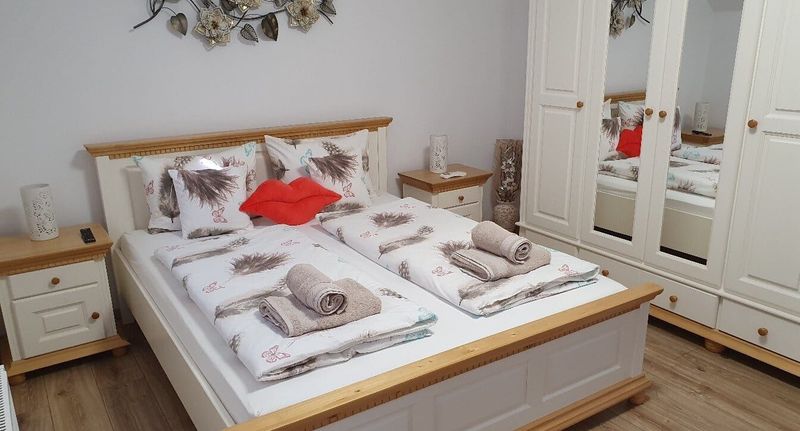 Apartman s balkónem pro 4 os. s 1 ložnicí - Apartament Smiley Flowers Sibiu, foto 1