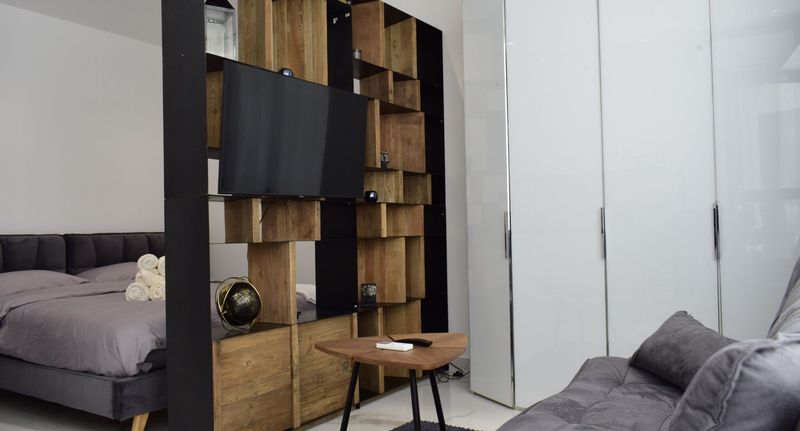 Apartman s terasou s manželskou postelí s 1 ložnicí na přízemí - Apartments Lavin Malinska, foto 1