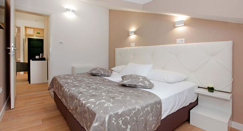 Executive Pokoj s balkónem s manželskou postelí - Hotel Villa Telenta Vela Luka, foto 1