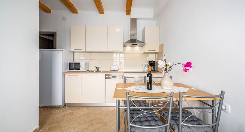 Apartman s manželskou postelí s 1 ložnicí (s možností přistýlky) - Apartmani Lara Labin, foto 16