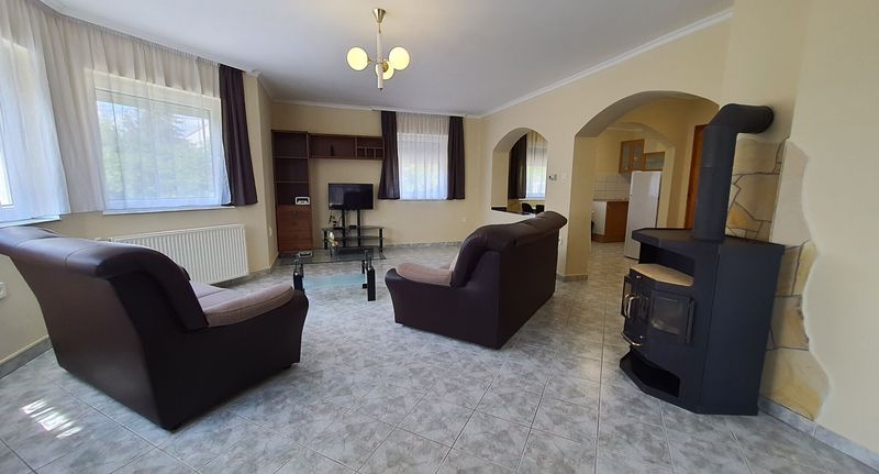 Apartman s balkónem pro 4 os. se 2 ložnicemi na přízemí - Villa Terra Hévíz, foto 1
