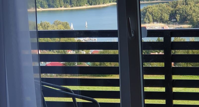 Pokoj s manželskou postelí s panoramou na poschodí - KICZARA Pokoje Na Punkcie Widokowym w Polańczyku, foto 21