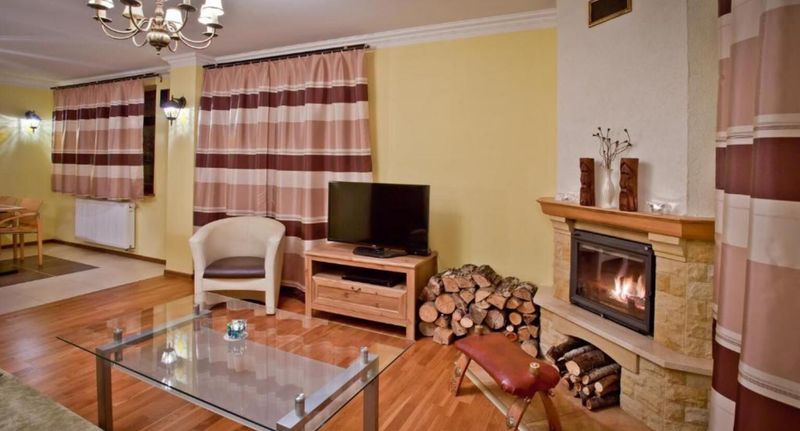 Apartman s balkónem s koupelnou pro 4 os. se 2 ložnicemi - Willa Antidotum Krynica-Zdrój, foto 1