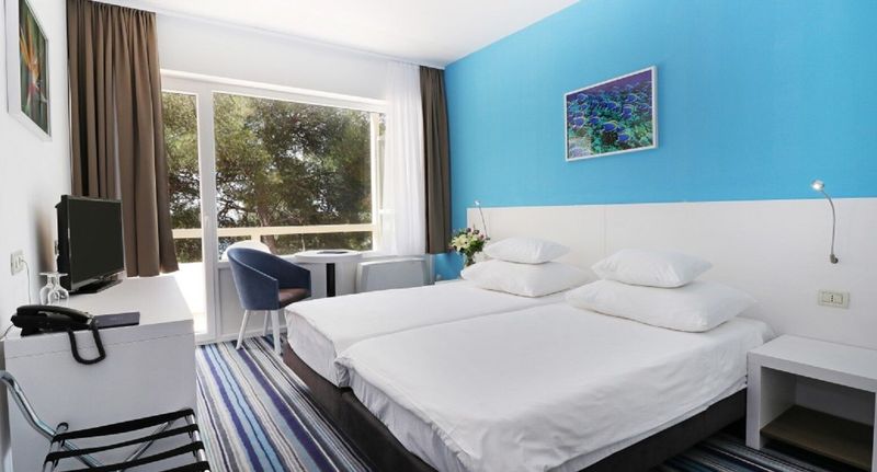 Superior Pokoj s balkónem pro 2 os. - Hotel Zora Primošten, foto 1