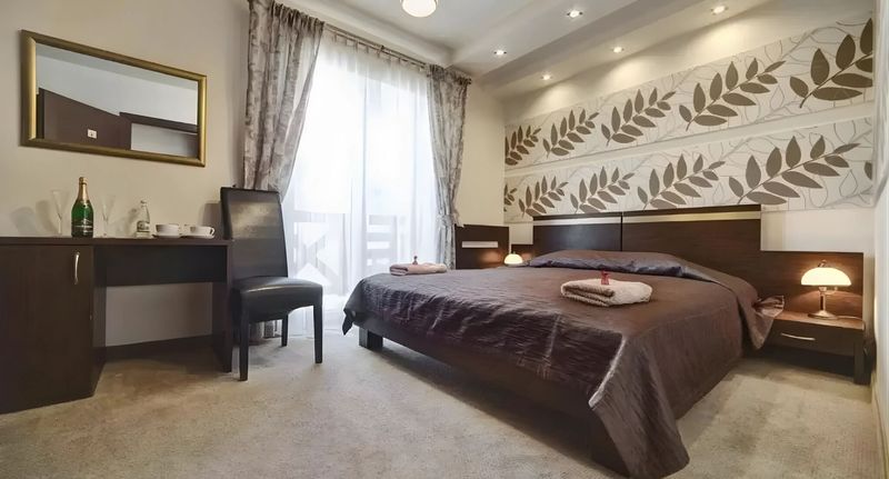 Pokoj s manželskou postelí - Hotel Orlik Krynica-Zdrój, foto 7